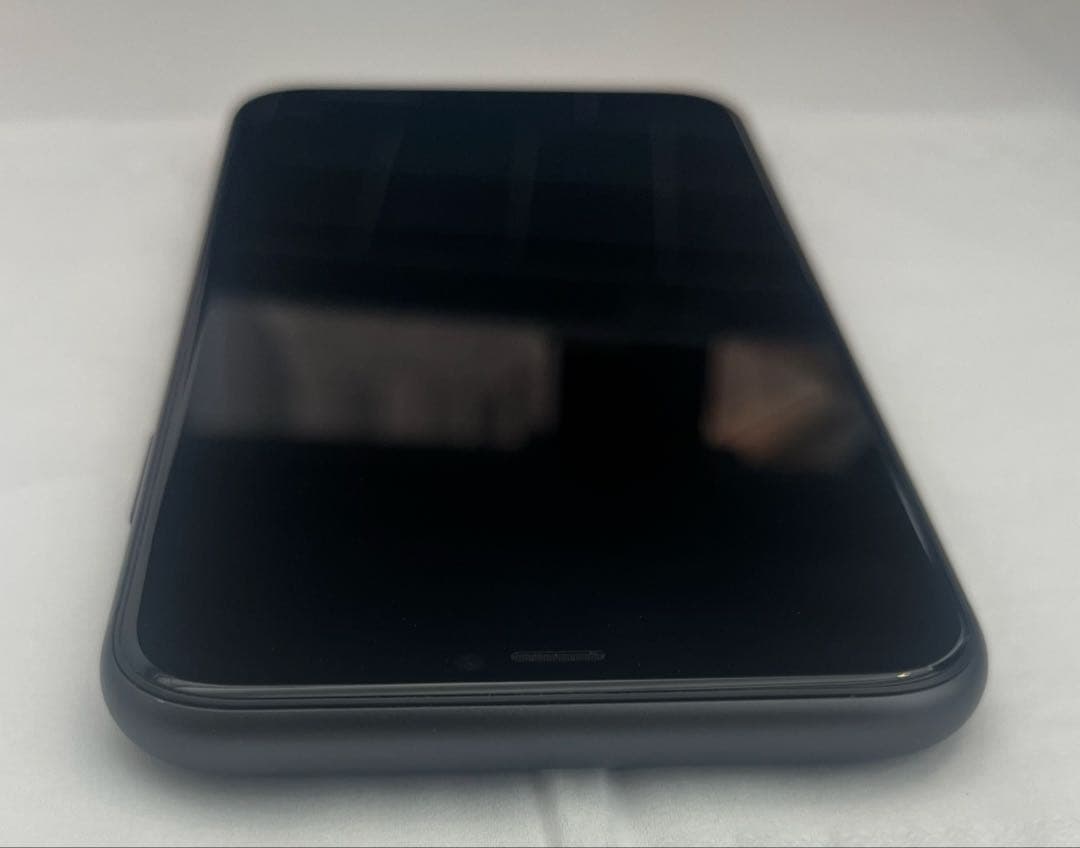iPhone11 ブラック 128GB Apple