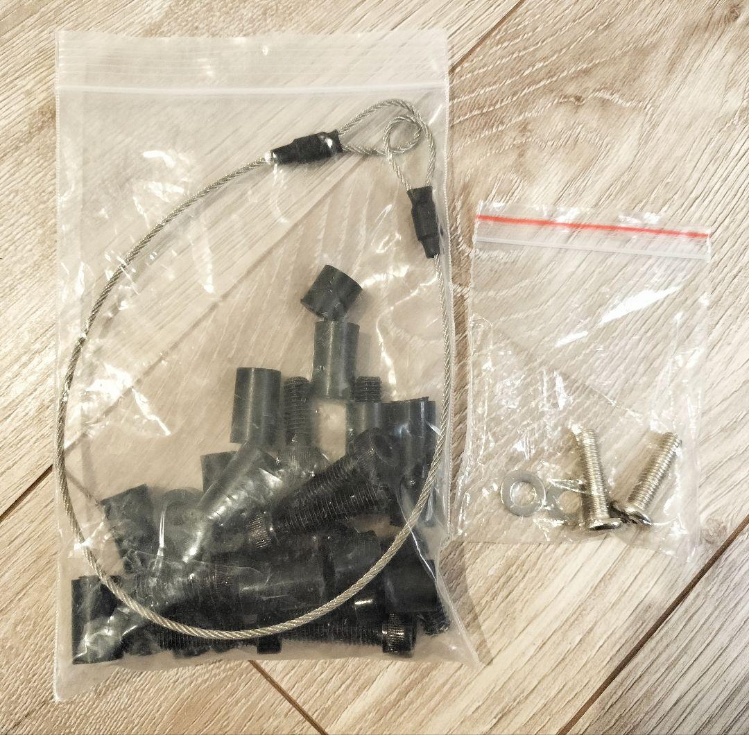 テレビスタンド/ホワイト/32〜65インチ対応/首振り型