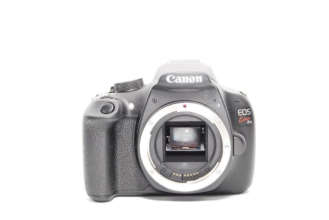☘️初心者向け☘️Canon Kiss X70 デジタル一眼レフ 高画質　美品