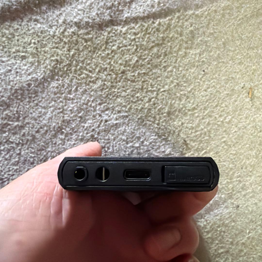 SONY デジタルオーディオプレーヤーケース付き