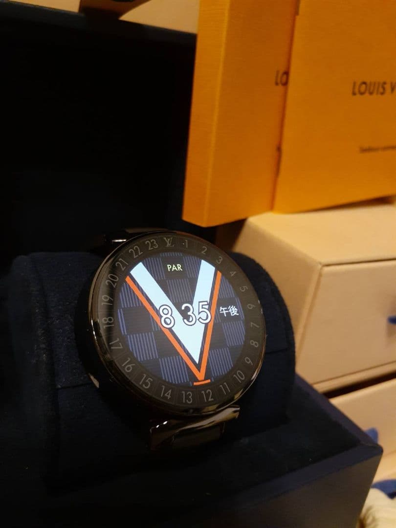 美品　ルイヴィトン タンブール ホライゾン QA002Z 腕時計