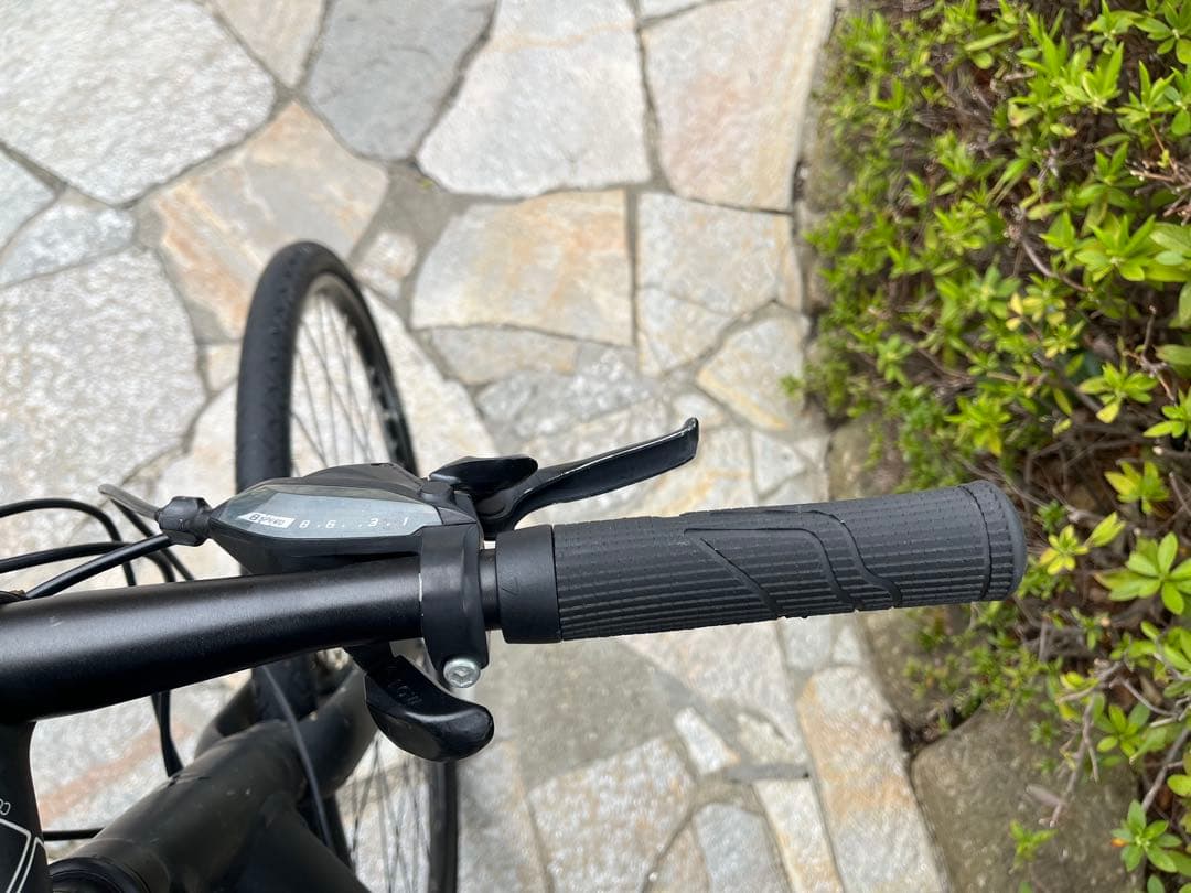 MERIDA 黒クロスバイク ass saver 3枚付き　手渡し北千住付近