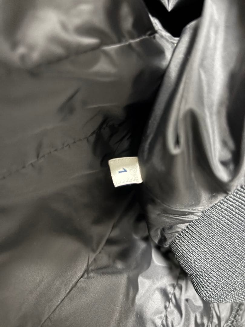 モンクレールナイロンジャケット