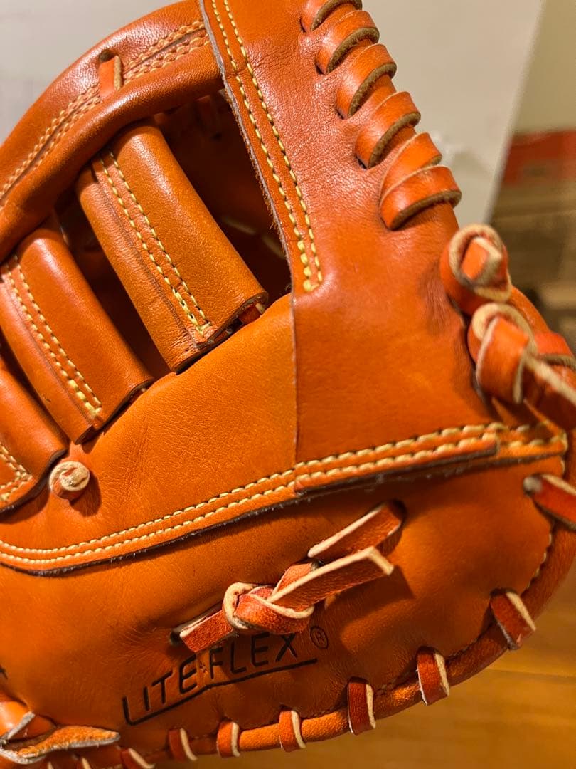 ミズノ バースモデル グローブ 昭和レトロ 阪神タイガース World Win