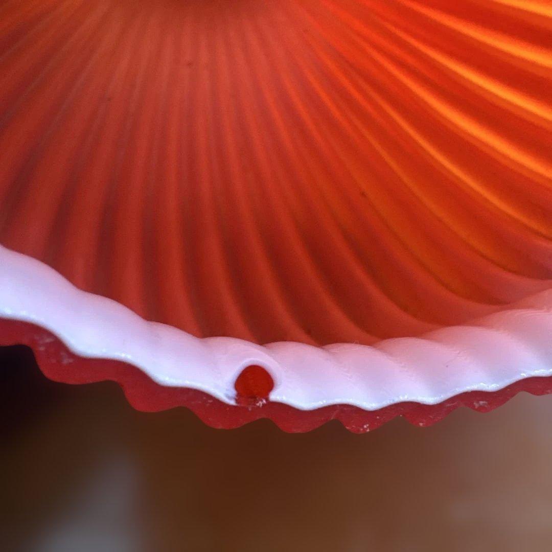 昭和レトロ　赤い球形ペンダントライト ガラス製