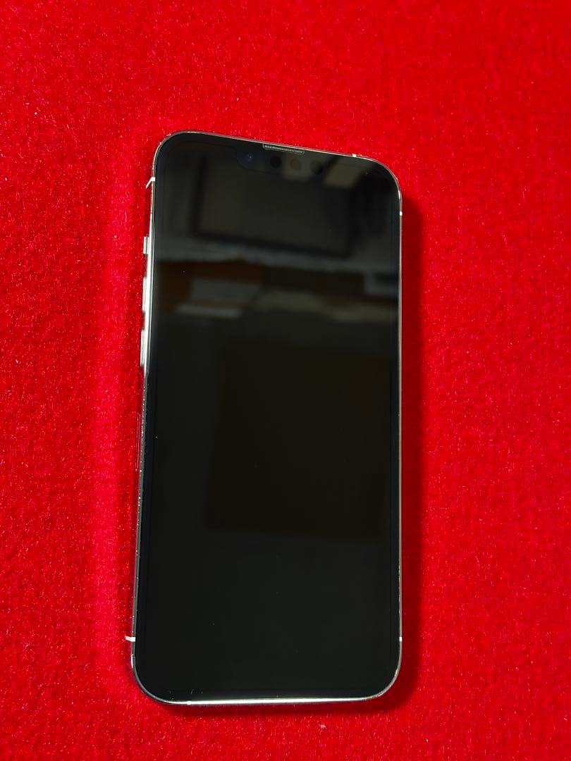 【4076】iPhone 13PROシルバー 256GB simフリー