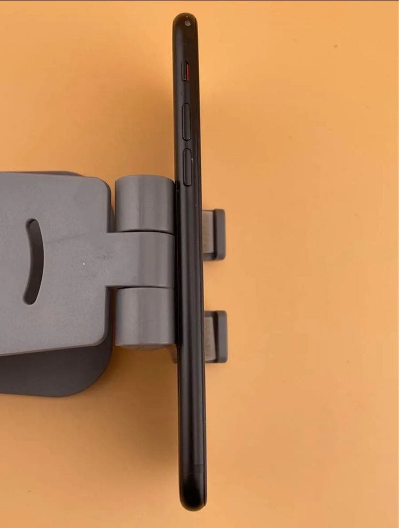 iPhone SE 2 第2世代 64GB ブラック バッテリー100％