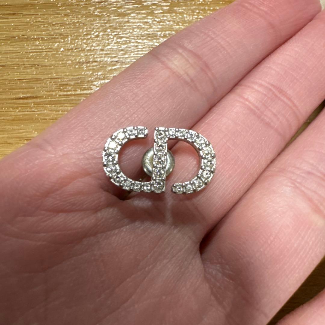Dior ダブルCロゴ ピアス(片耳用)