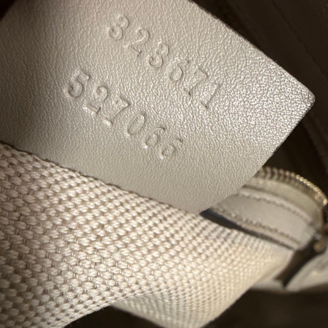トートバッグ　GUCCI グッチシマ　レザー　ホワイト