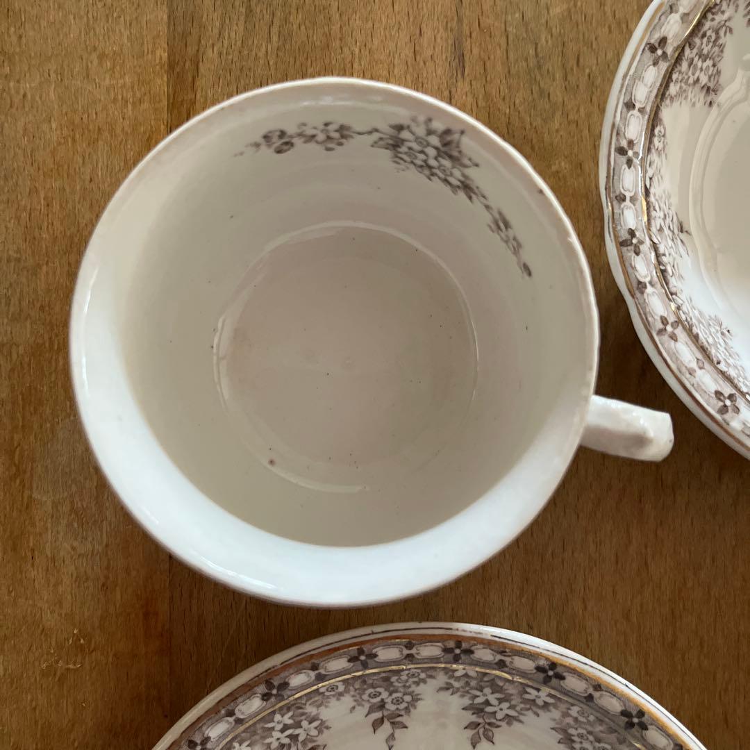 アンティーク　お花模様　カップ&ソーサー、ボウル、プレート4点セット