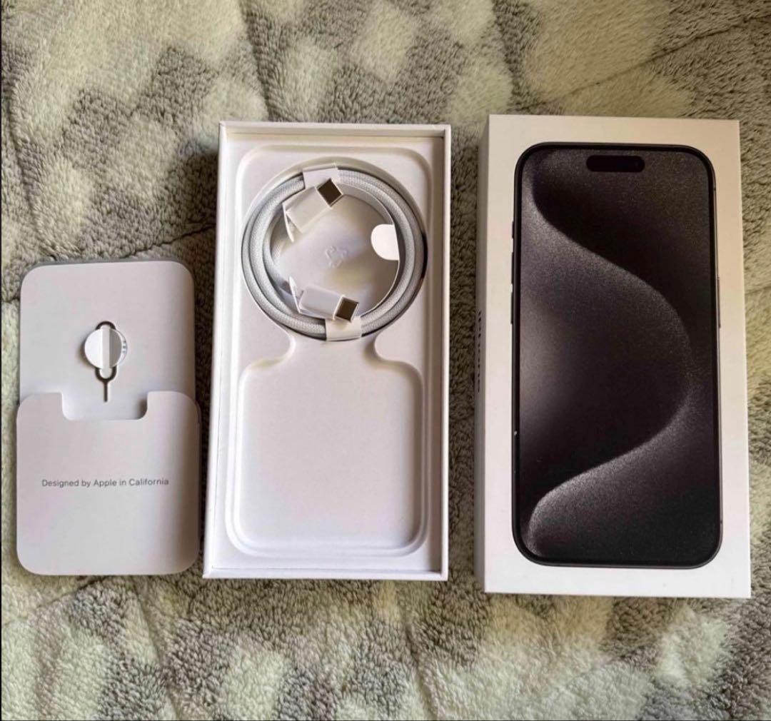 iPhone15pro ブラックチタニウム256GBSIMフリー