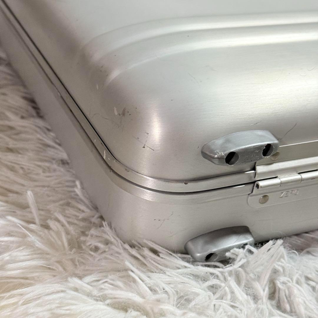 未使用級✨ゼロハリバートン　アタッシュケース　クリアハンドル　アルミ