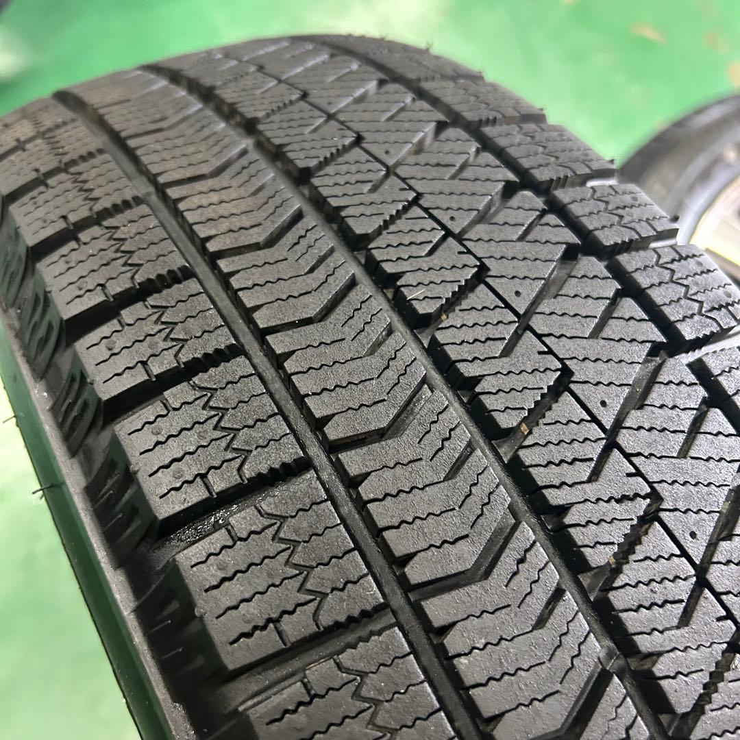 中古スタッドレス185/60R16ブリザック4本セット　ノート、オーラ、デミオ等