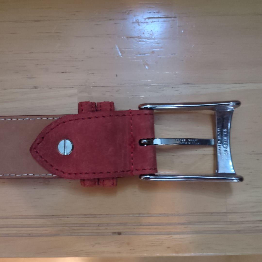 REGALのスエードドライビングシューズと同色のUCCELLOのベルト