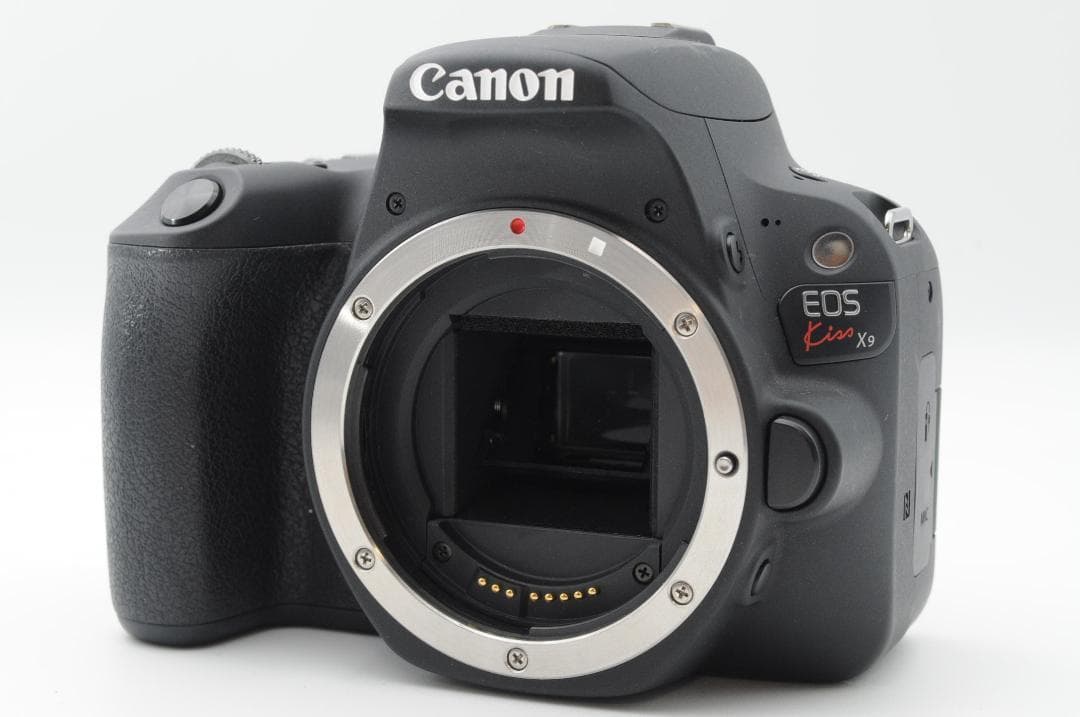 ☆新品クラス⑦☆SALE☆ Canon EOS Kiss x9 ダブルレンズ
