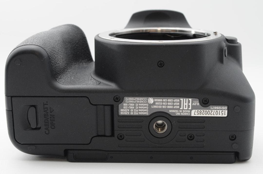 ☆新品クラス⑦☆SALE☆ Canon EOS Kiss x9 ダブルレンズ