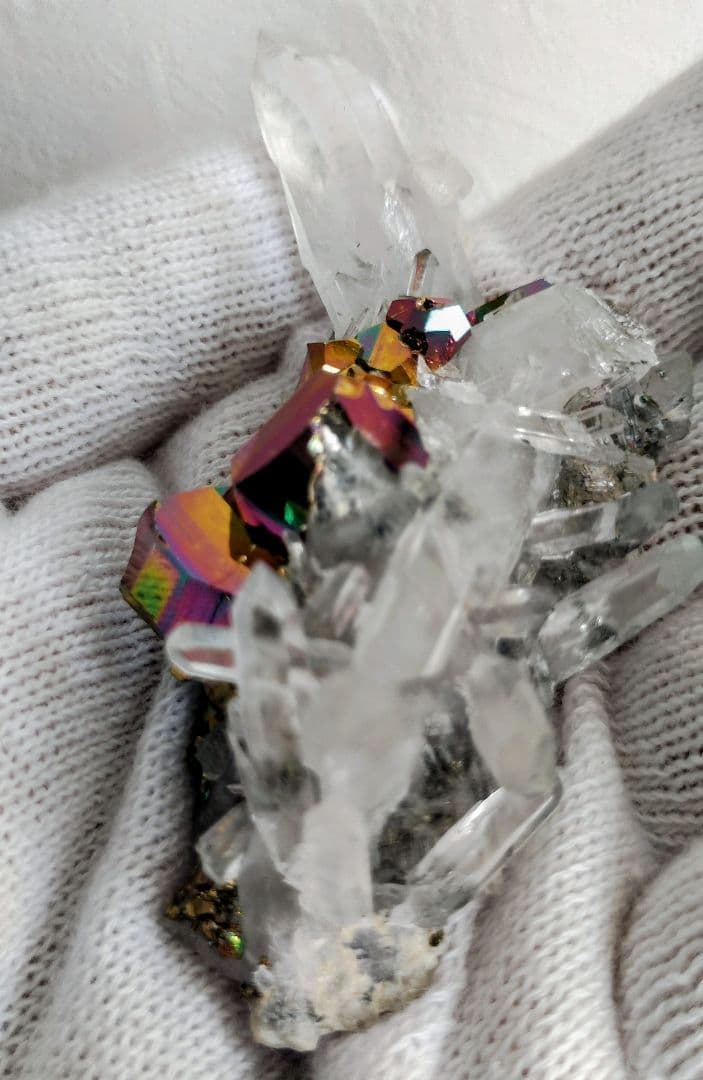 h*g様 【コレクター向】レインボーパイライト 水晶クラスター 共生 インドネシ