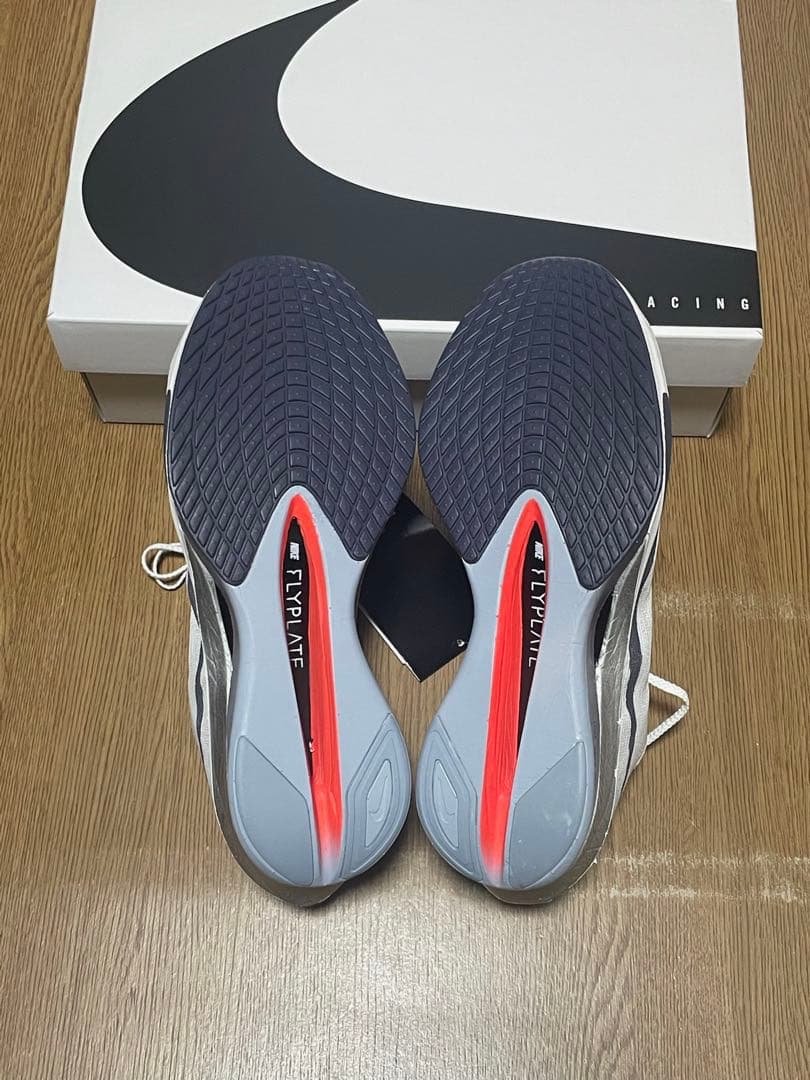 【新品未使用】NIKE ヴェイパーフライ4 【26.5cm】