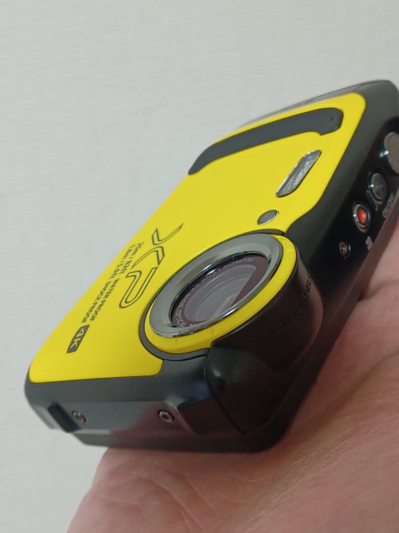 【美品】富士フィルムFINEPIX XP140 防水デジタルカメラ