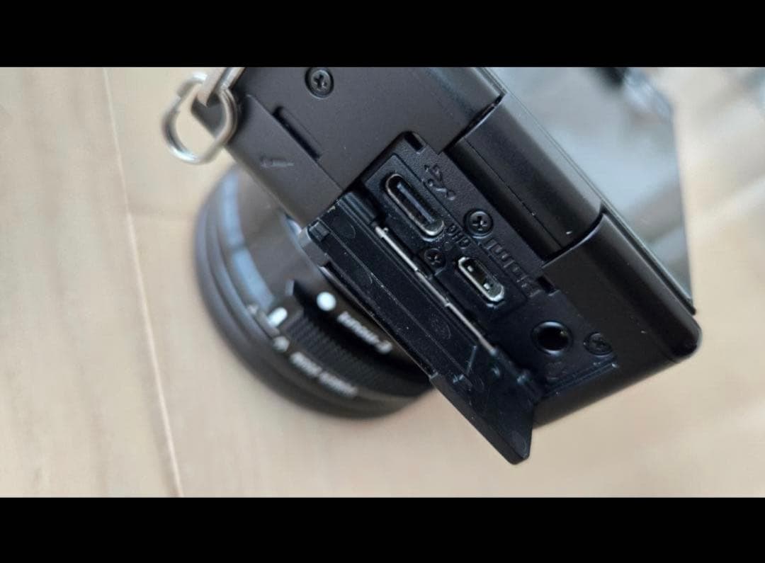 SONY Zve10 ミラーレス一眼カメラ