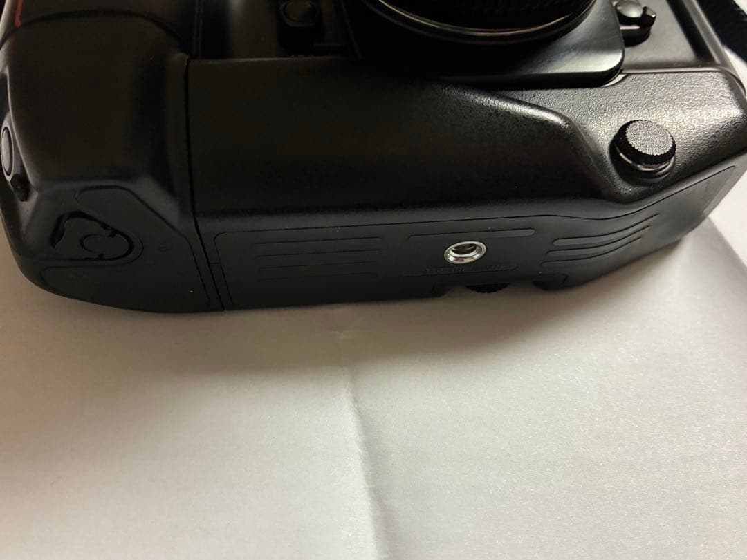 Nikon F4S 一眼レフカメラ + AF Nikkor 50mm