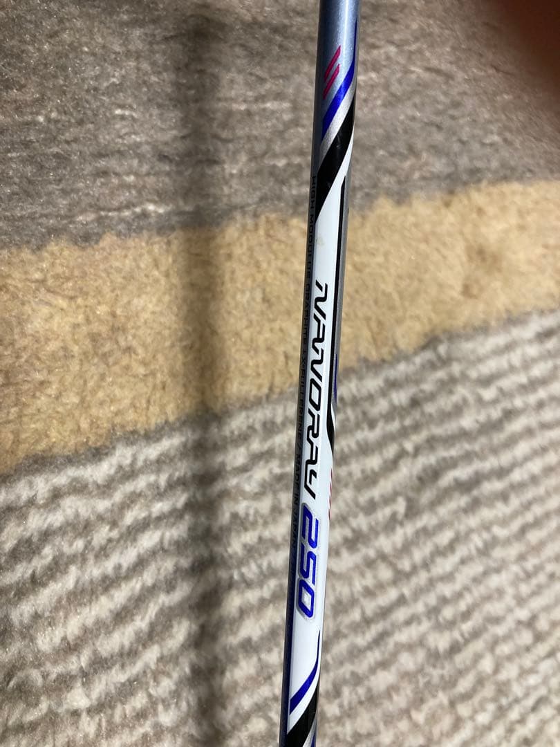 ヨネックス　yonex バドミントン　ラケットNANORAY 250 4U