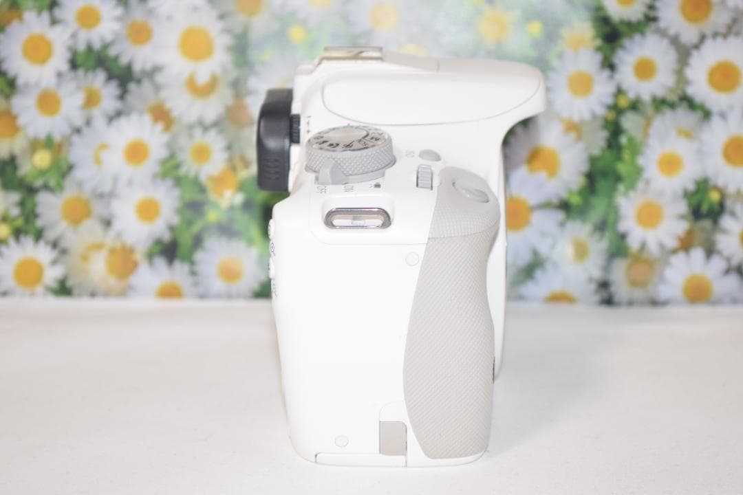 S数2821回！❤Canon kiss x7 キャノン❤大人気ホワイト❤超軽量