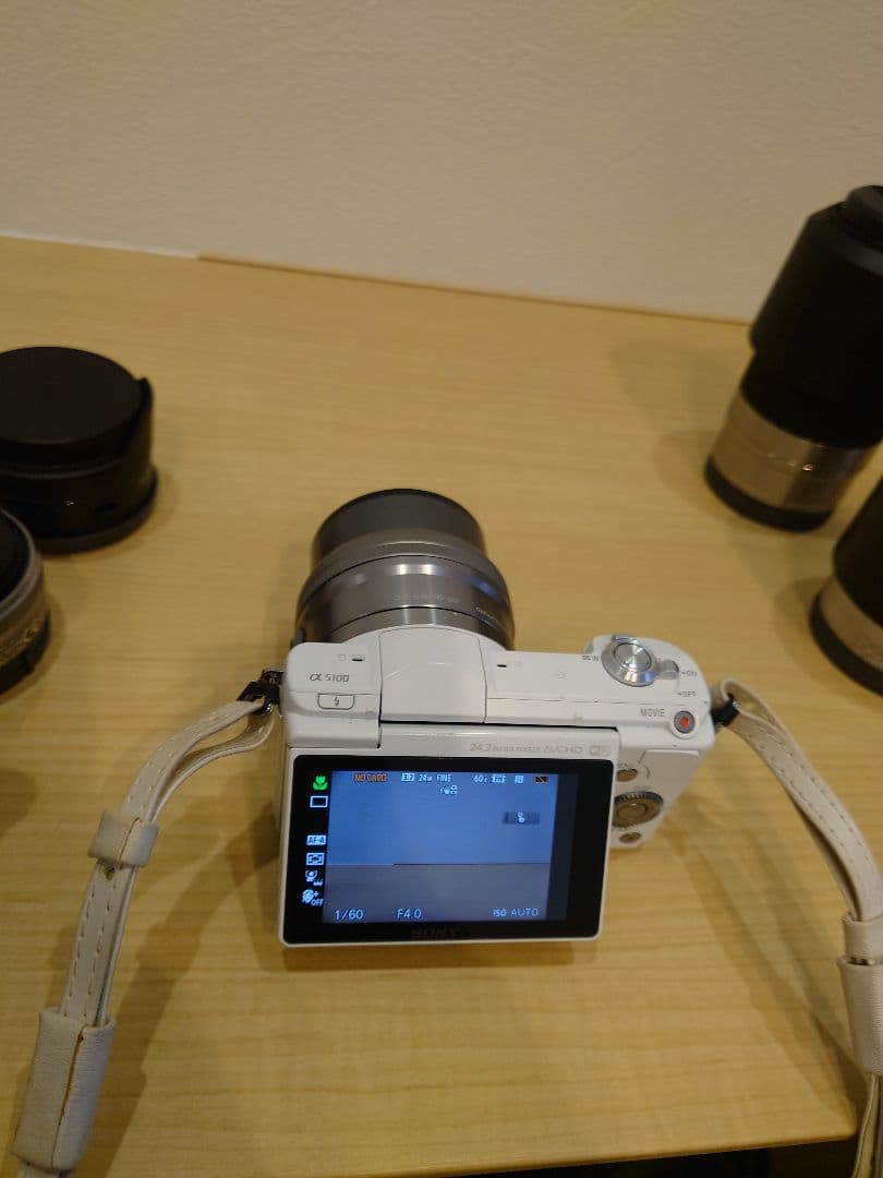 ミラーレス一眼カメラ α5100とレンズセット