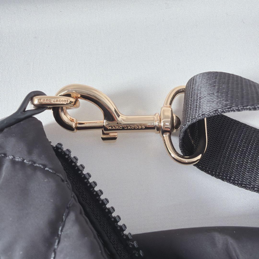 【Marc Jacobs】ナイロン ブラック ショルダーバッグ　真贋鑑定済み