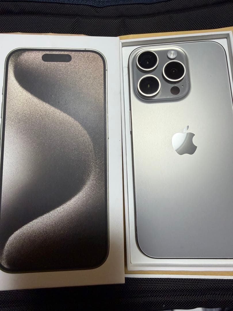 カナダ版　iphone15 pro