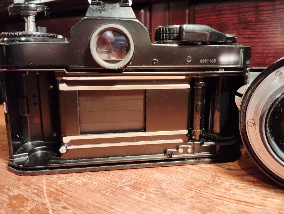 Nikon FE2 一眼レフカメラ レンズ付き