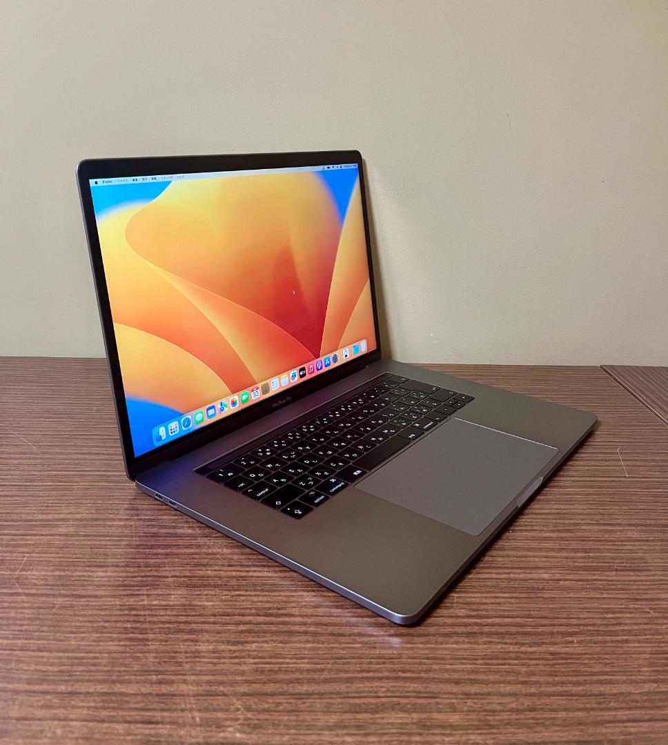 高性能・大画面 MacBook Pro 2017 - i7、16GB、2TB