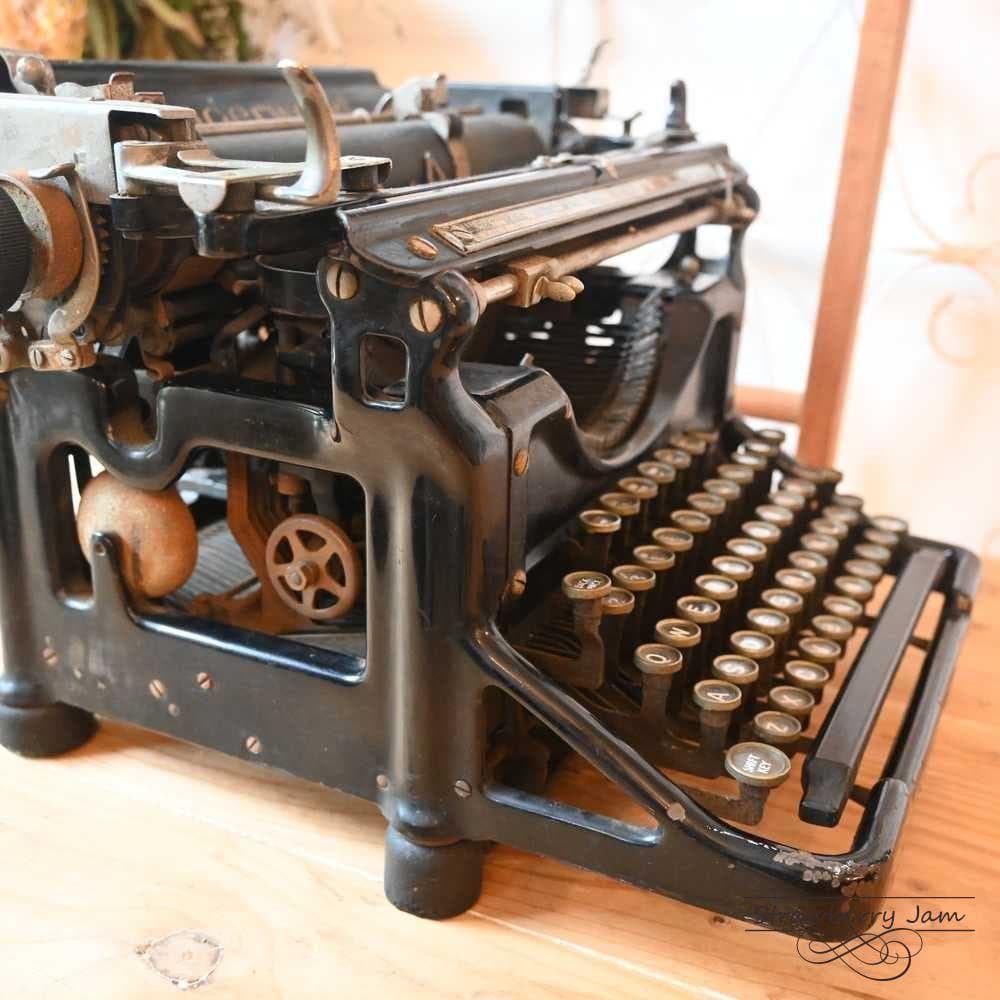 L3705-20 英国アンティーク UNDERWOOD タイプライター 店舗什器