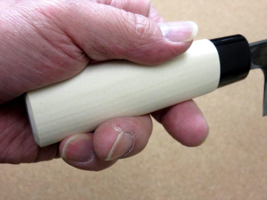 関の刃物 三徳包丁 180mm 黒打 青紙2号 軟鉄 魚 肉切 口金付 万能包丁