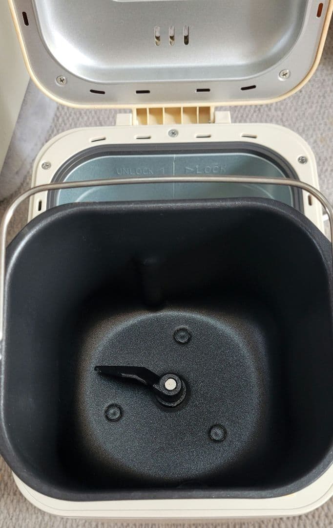 アイリスオーヤマ　コンパクトホームベーカリー　IBM-010-C【美品】