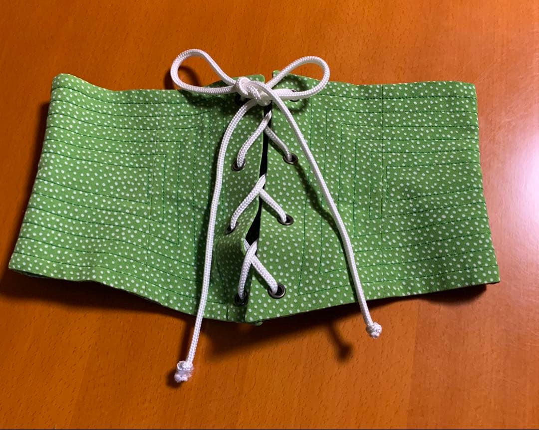 フラメンコ衣装　スペイン製フラワープリントワンピース、ウエストベルト付き