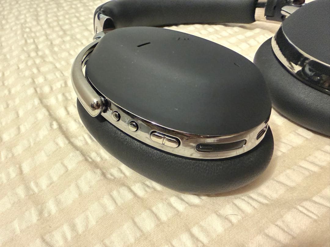 Montblanc MB01 ワイヤレスオーバーイヤーヘッドホン