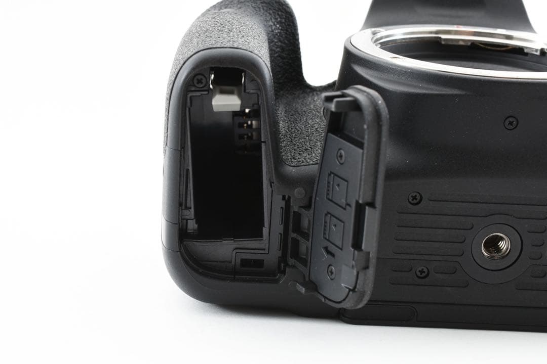 デジタル一眼レフカメラcanon kiss x 9i標準&望遠ダブルレンズセット