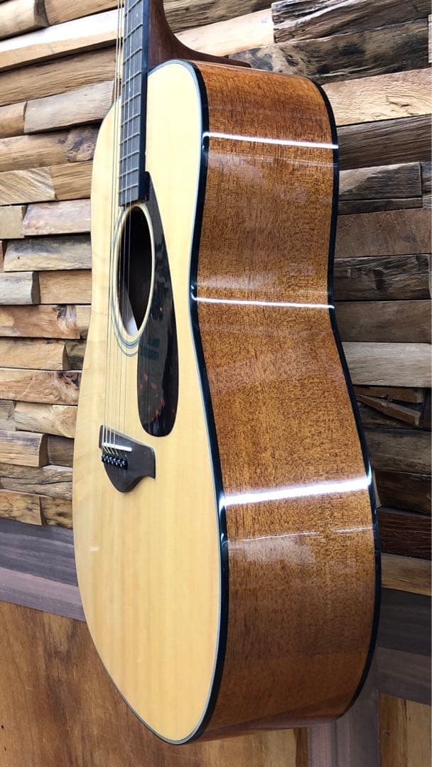 【美品】　アコースティックギター　YAMAHA　FG800