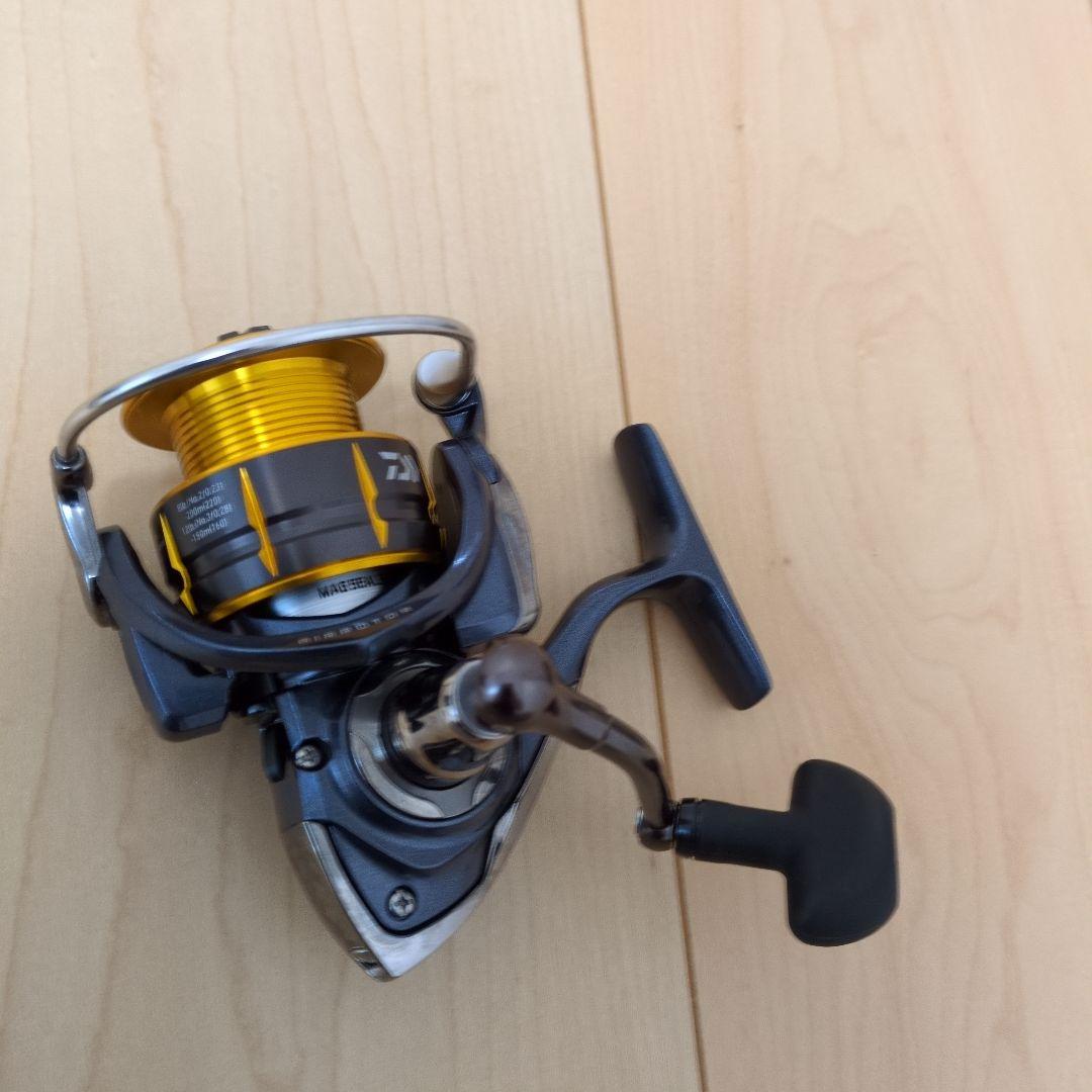 【ボブ】ダイワ 15 フリームス 2500 （未使用)