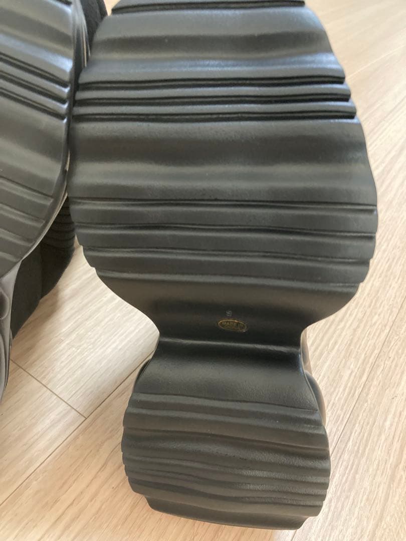 ミシェルマカロン ソックスライク厚底ブーツ ブラック Sサイズ