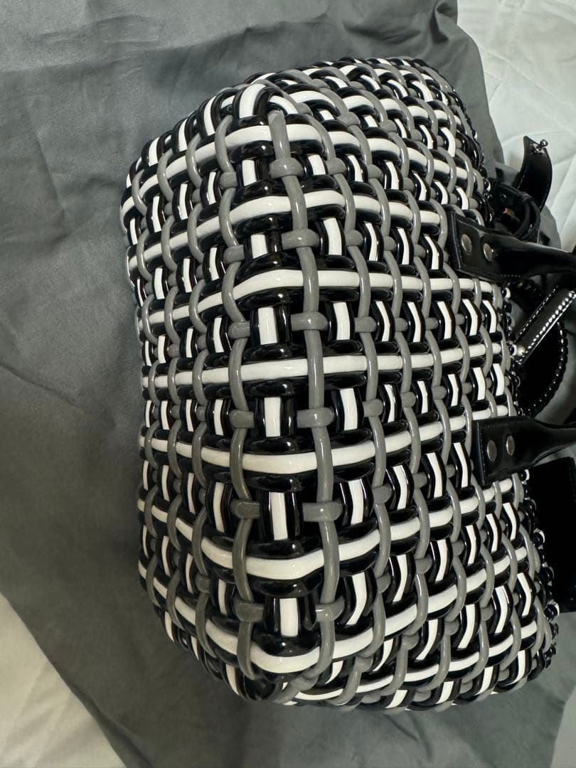 バレンシアガ　ビストロXS ブラックxグレーxホワイト