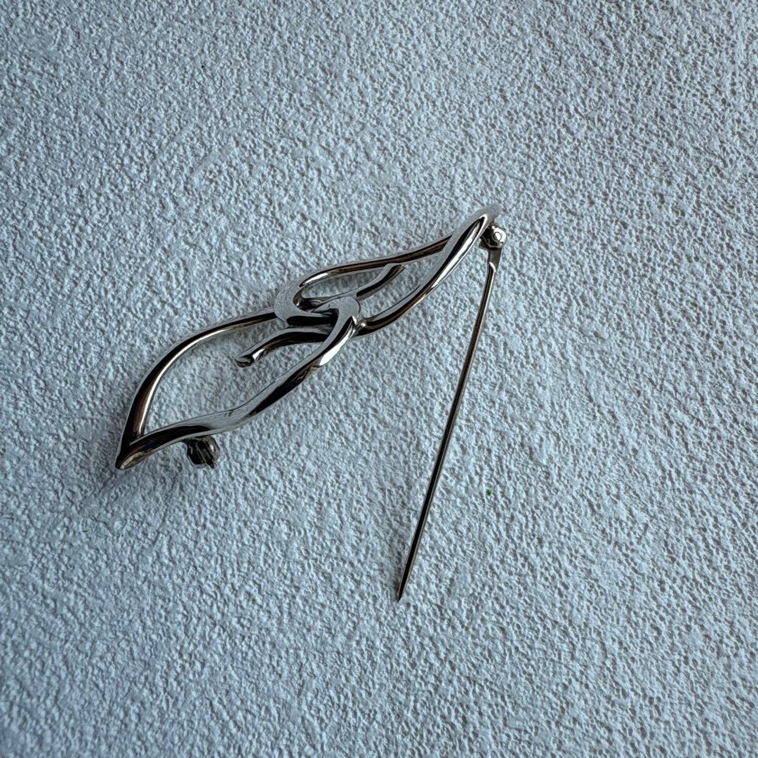 Tiffany broach ティファニーブローチ　ダブルリーフ