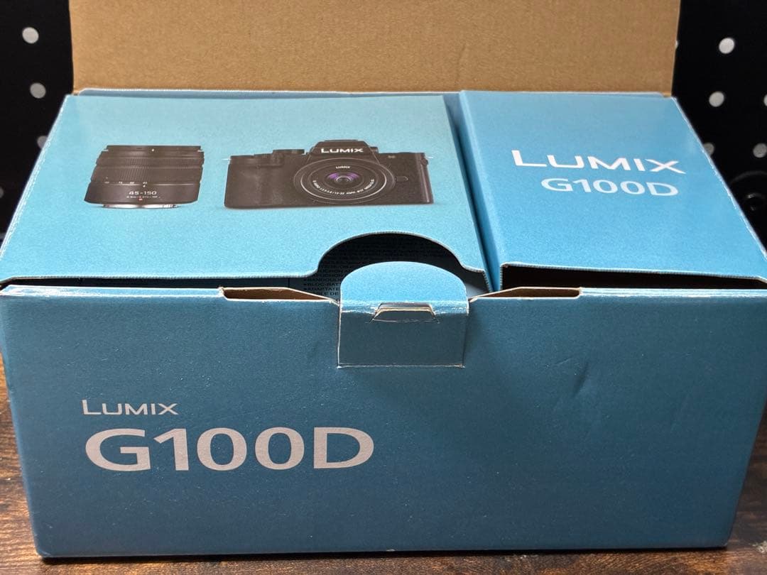 美品　LUMIX G100Dパナソニックミラーレス一眼　標準ズームレンズセット