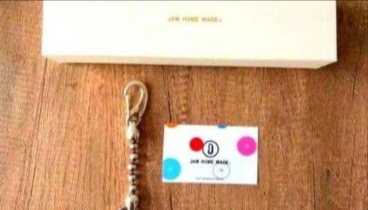 ヘ*ン様 ジャムホームメイド キーチェーンカラビナ　シルバー　ダイヤ付き