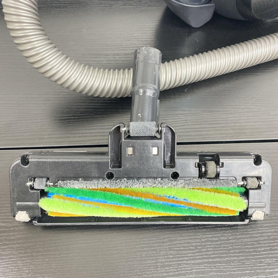 送料込み＊東芝 サイクロン式 掃除機 2022年製＊1222-12