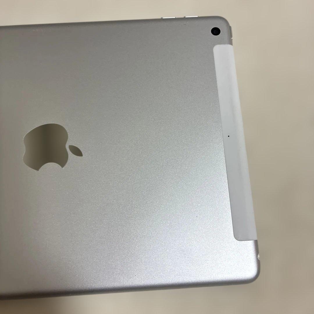 最終値下げApple iPad シルバー(第5世代) MPIL2J/A 32GB